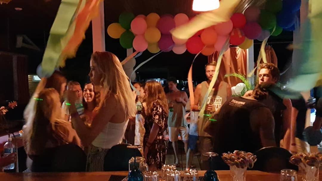 Hostel Mamallena Bocas Del Toro (Adults Only) 外观 照片