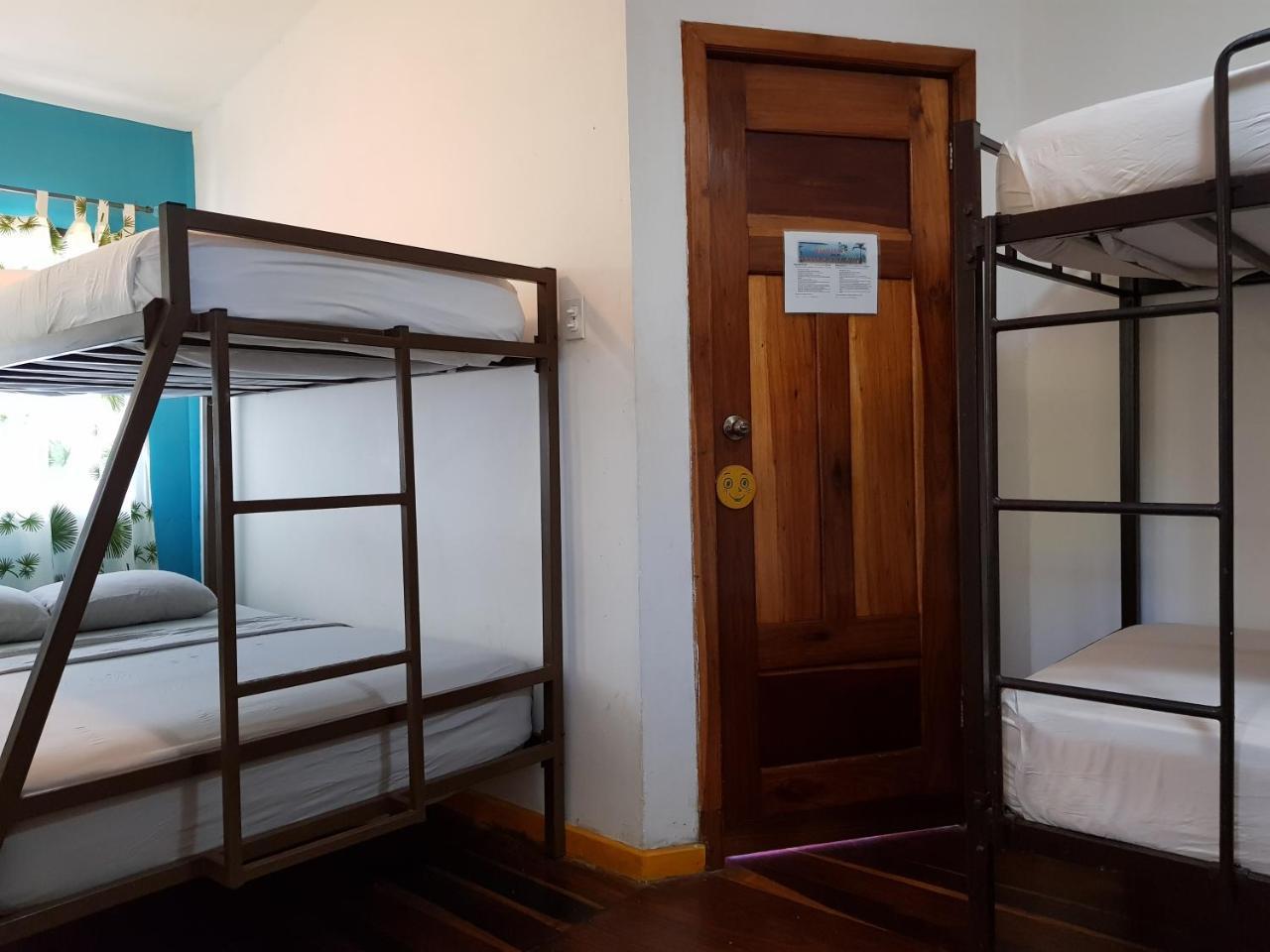 Hostel Mamallena Bocas Del Toro (Adults Only) 外观 照片